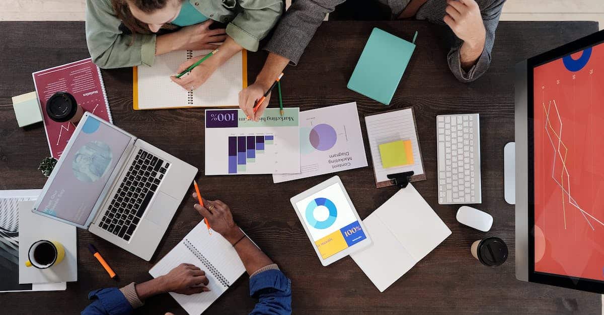 10 Essential Tools for Analyzing Big Data Sets
